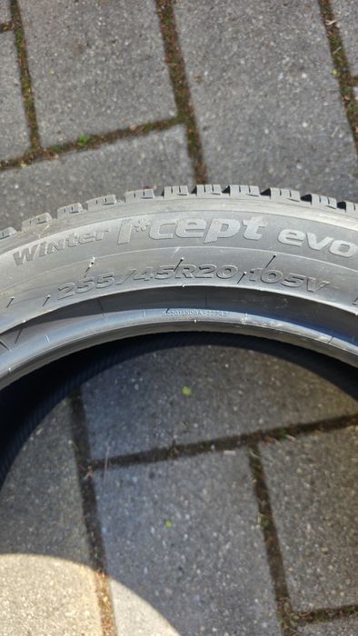 Anvelope iarna Hankook 255 45 R20