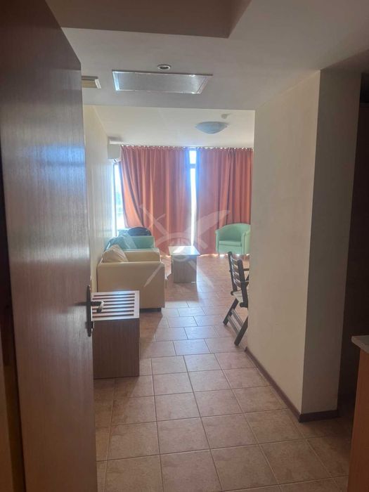 Продава се Двустаен апартамент в к.к. Слънчев бряг - 80 кв.м за 1500 €/кв.м - Снимка #1