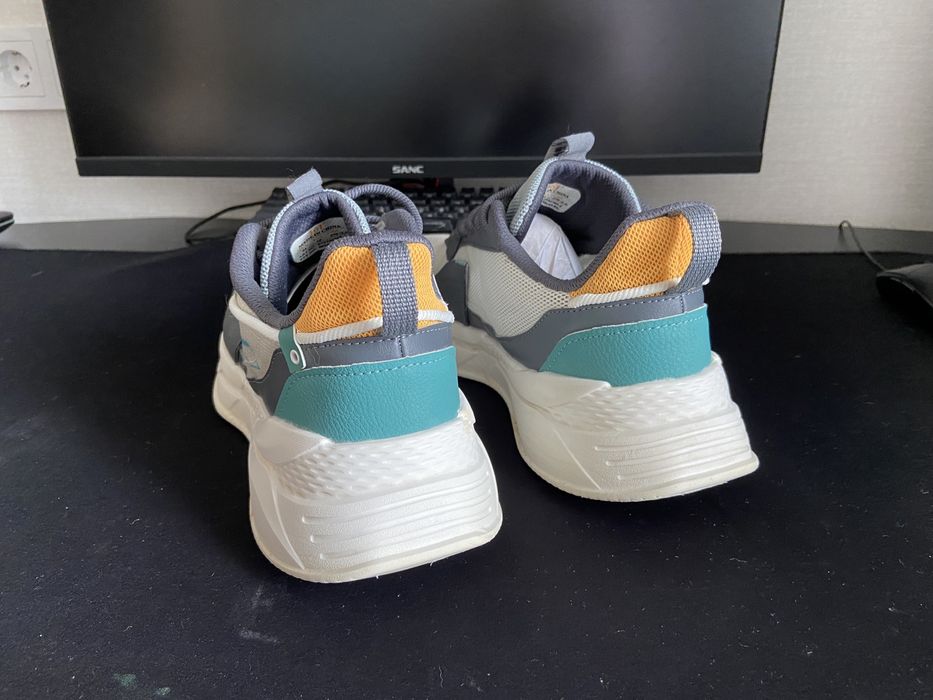 Кроссовки мужские летние