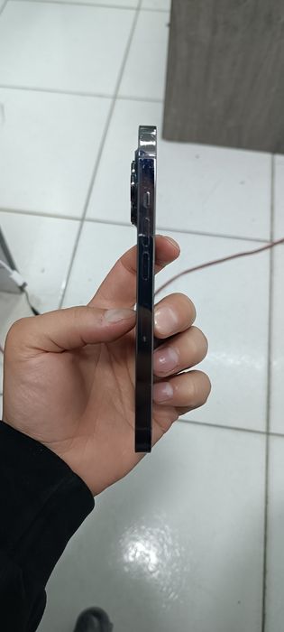 Телефон Айфон 13про