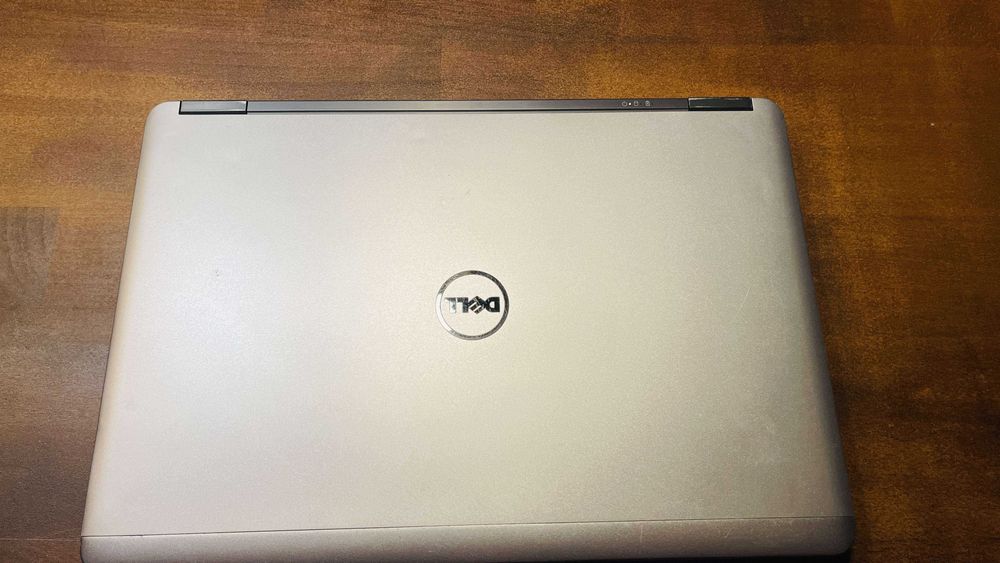 Laptop Dell Latitude E7440 i5 8Gb SSD128 + HDD320 stare buna