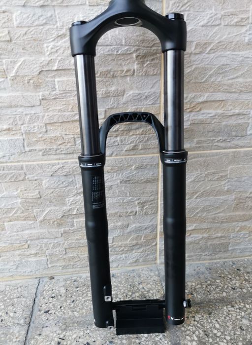 ! РАЗПРОДАЖБА! Вилка Rock Shox Recon Silver RL 2021 150mm / 27.5" Boost Tapered