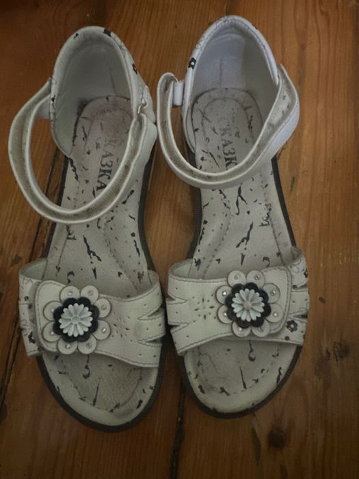 Обувь на девочку