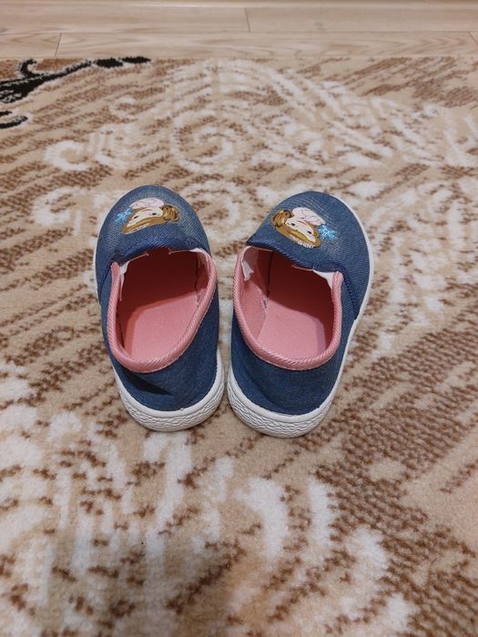 Продам мокасины для девочек