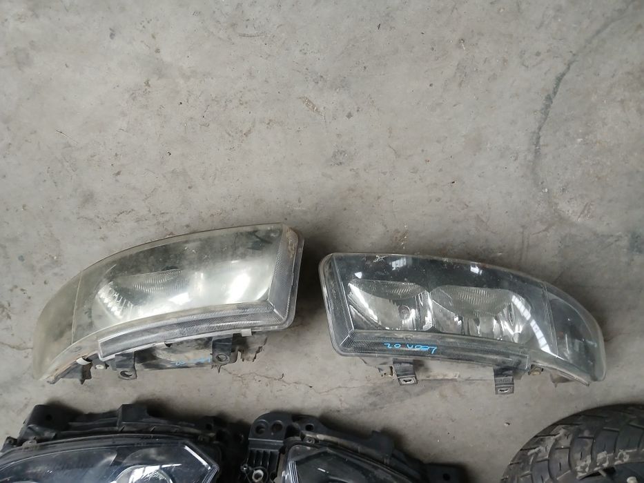 Faruri seat leon 2002