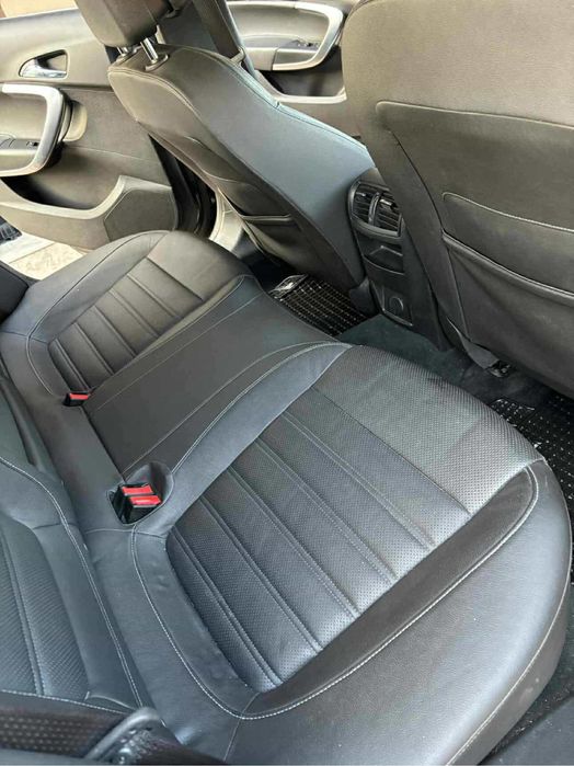 Se vinde opel insignia 2015