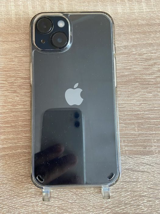 İphone 14 заключен към İcloud.