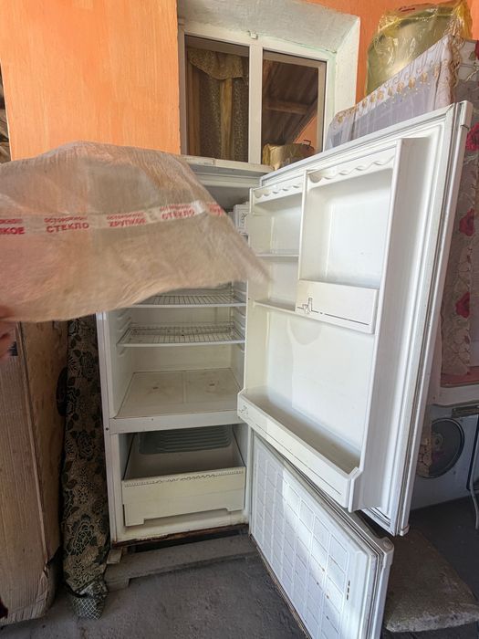 Холодильник бюриса