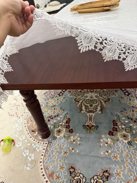 Стол стулья для гостиной