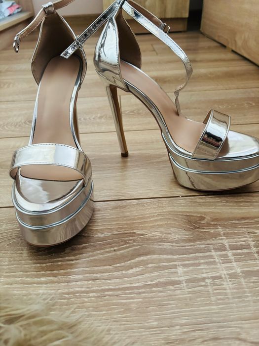 Сандали в сребро