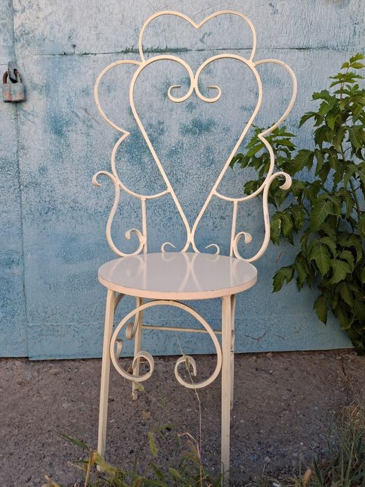 Орындықтар сатылады