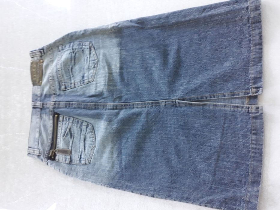 Джънси панталон с широки крачоли,дънкова пола D&G 20лв