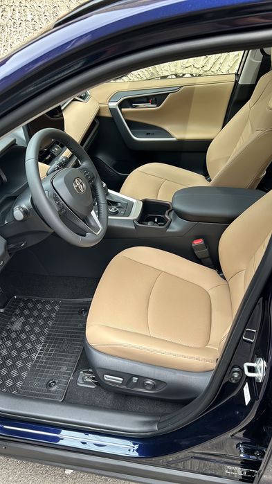 TOYOTA RAV 4 HYBIRD 4WD - Schimb de utilizator contract leasing