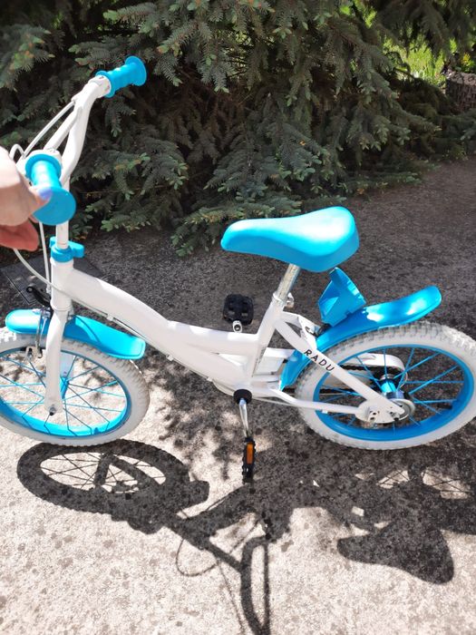Vand bicicleta pentru copil