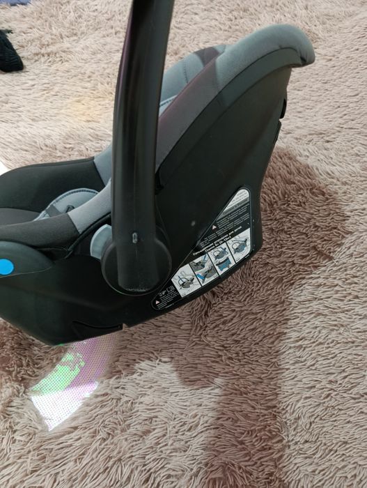 Детское автокресло люлька