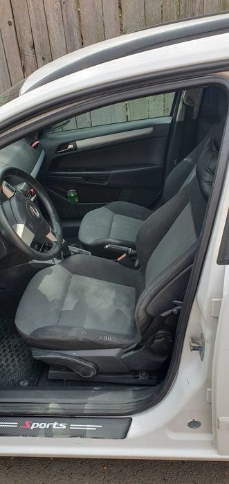 vand sau schimb opel astra h 2006