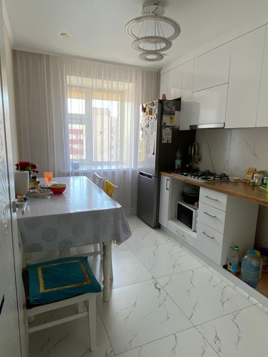 Продам 3 комн. квартиру