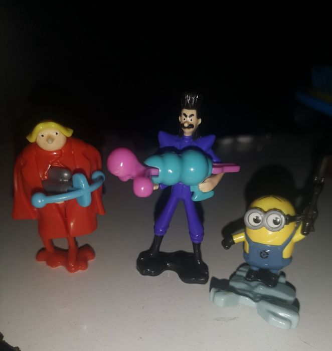 Киндер игрушки разные