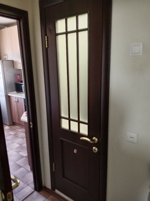 Продам двери межкомнатные