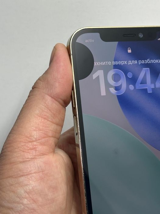 Продам Айфон 12 Про 128г