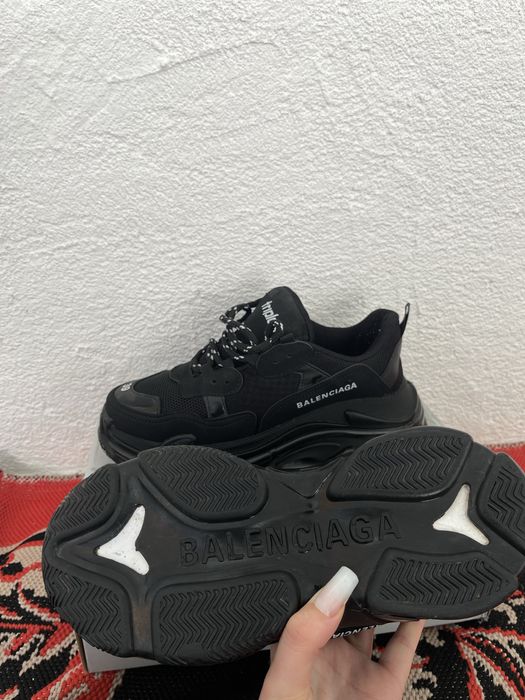 Balenciaga triple S