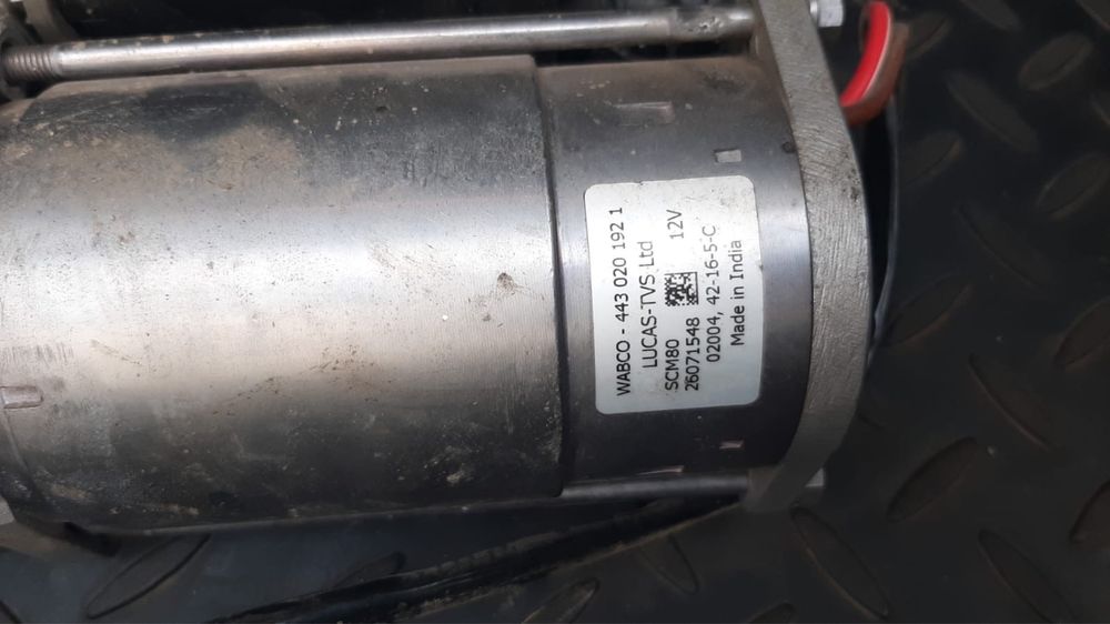 Продам компрессор для пневмоподвески