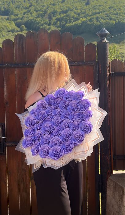 Buchet 35 trandafiri din satin