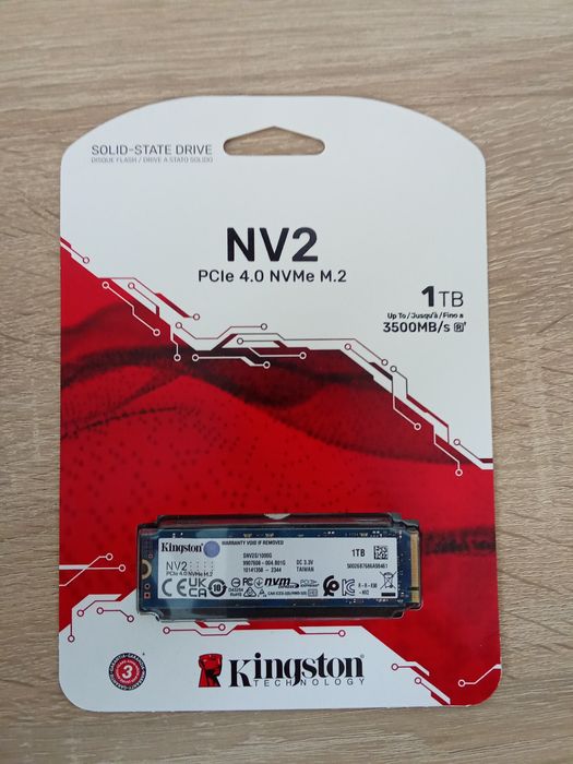 Vand SSD (Solid State Drive) Kingston NV2 PCI-e 4.0 M2 1 TB - Nou, Sigilat