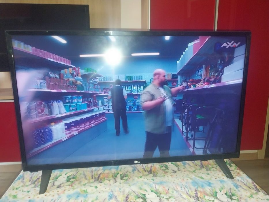 Televizor LG 32LJ500V – Full HD, 80 cm