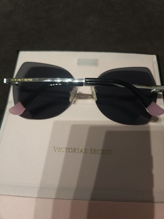 Дамски слънчеви очила на Victoria's secret