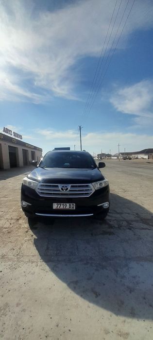 Тойота хайландер