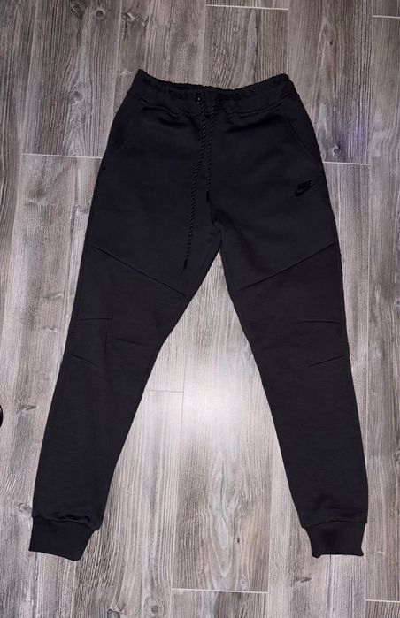 Nike Tech Fleece