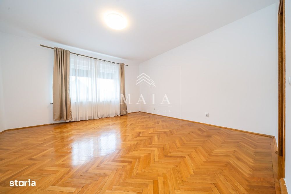 Casa 4 camere, curte, garaj, renovata, Calea Dumbravii-Sub Arini