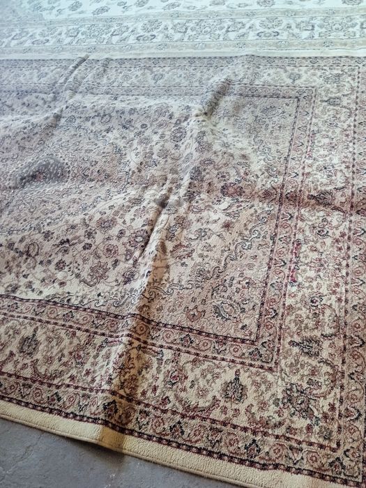 Продам ковер б/у