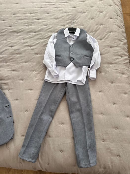 Детски костюм 4 части, размер 4