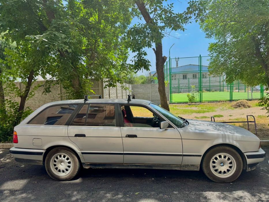 Bmw универсал 520…….
