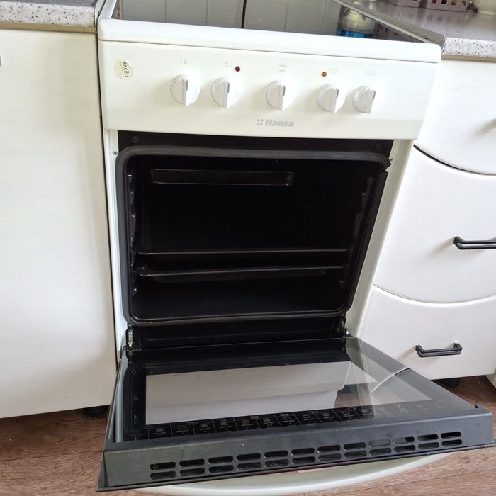 Электроплита Hansa