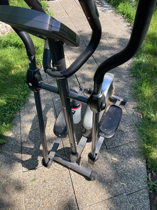 Bicicleta eliptica E400 neutilizata, stare perfecta