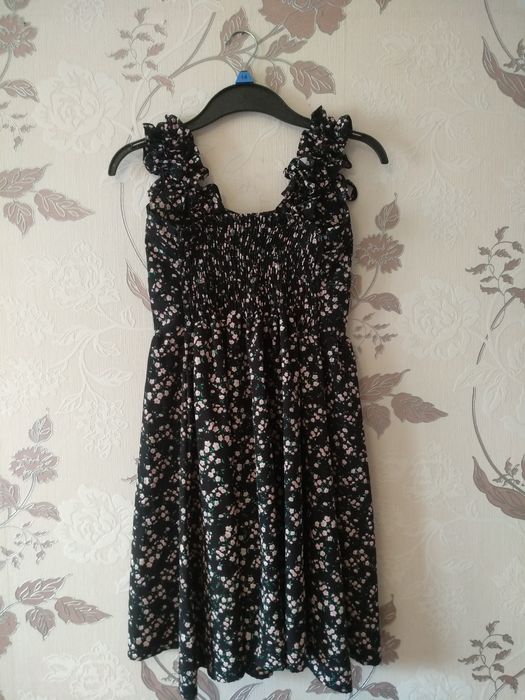 Сарафан платье чёрное с цветочками