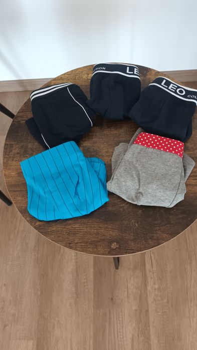 Vând set de 5 boxeri pt băieți/barbati