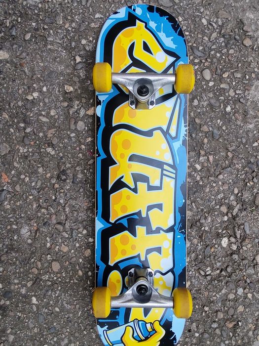 Skateboard Enuff Graffiti 7,75 inci