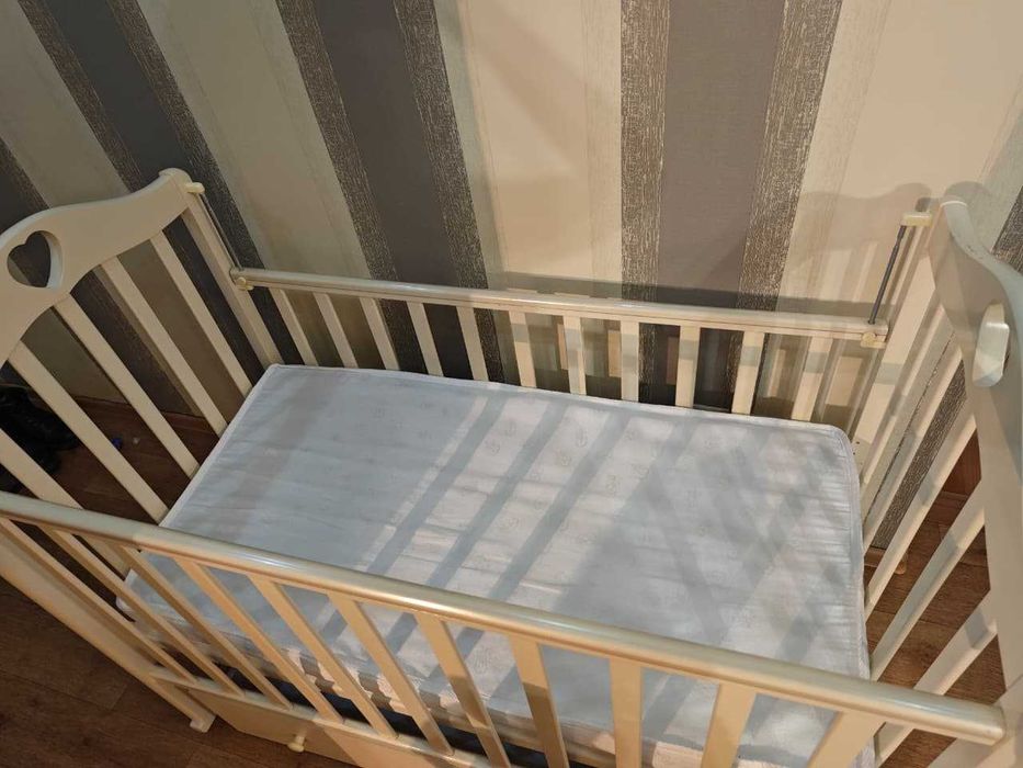 Детская кроватка "Karolina"