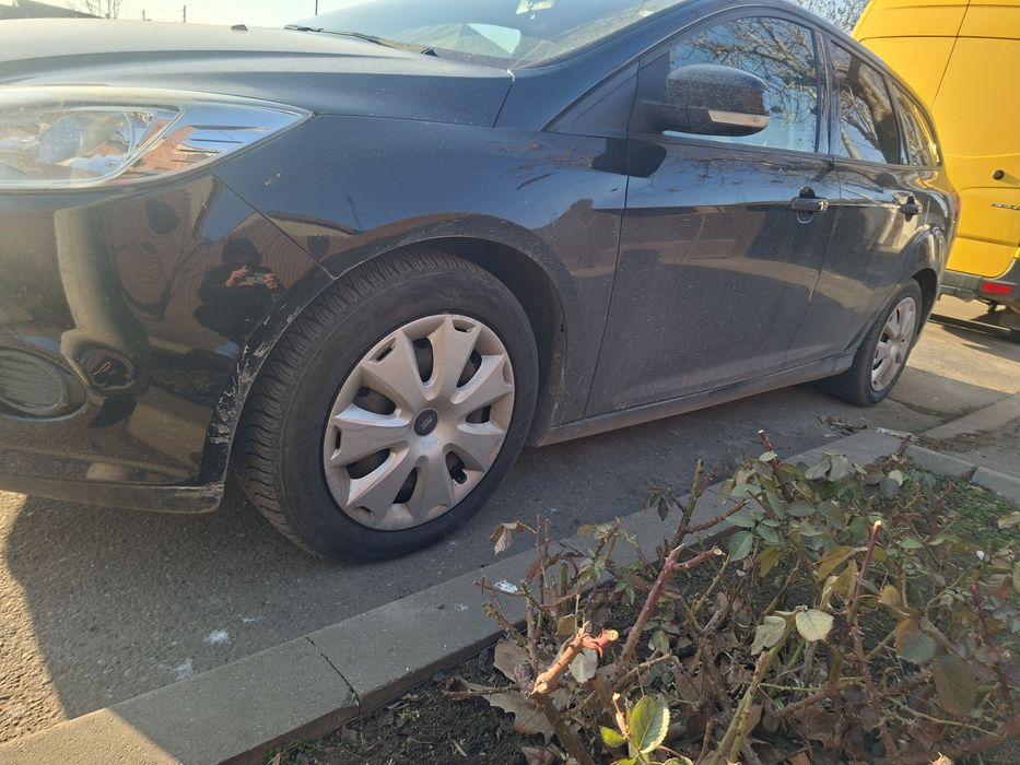 Ford focus 2013 benzina