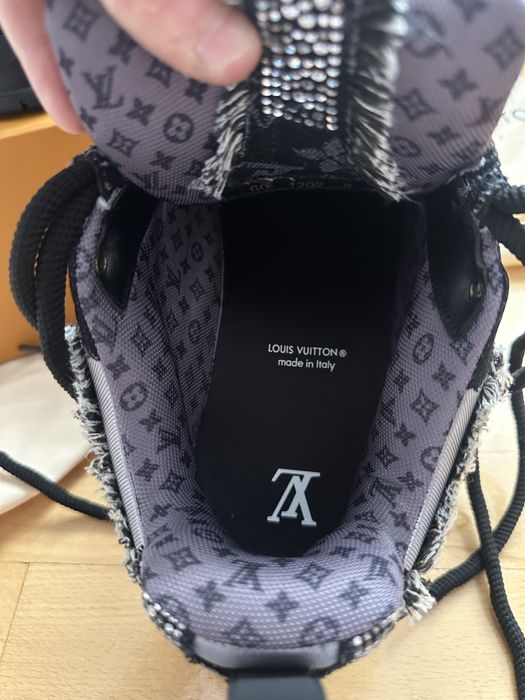 Vand Louis Vuitton Skate marimea 42