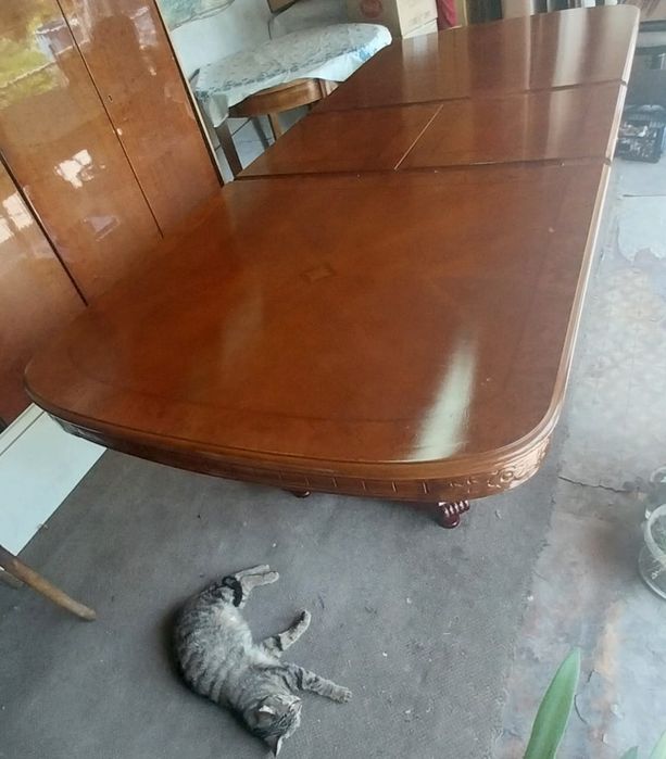 Стол деревянный!