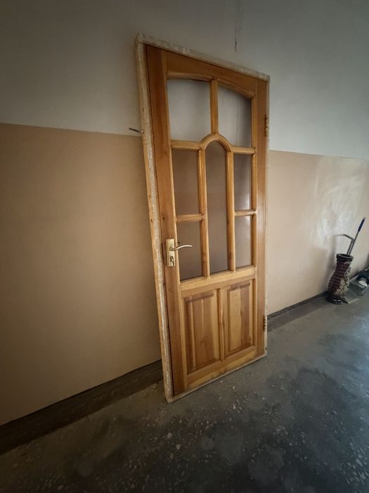 B/u eshik bor 2ta donasi 150 dan oxirgi narxi