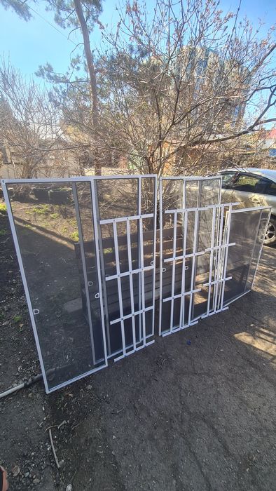 Москитные сетки, решетки на окна