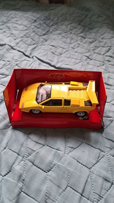 Welly NEX: Lamborghini countach LP 500 S