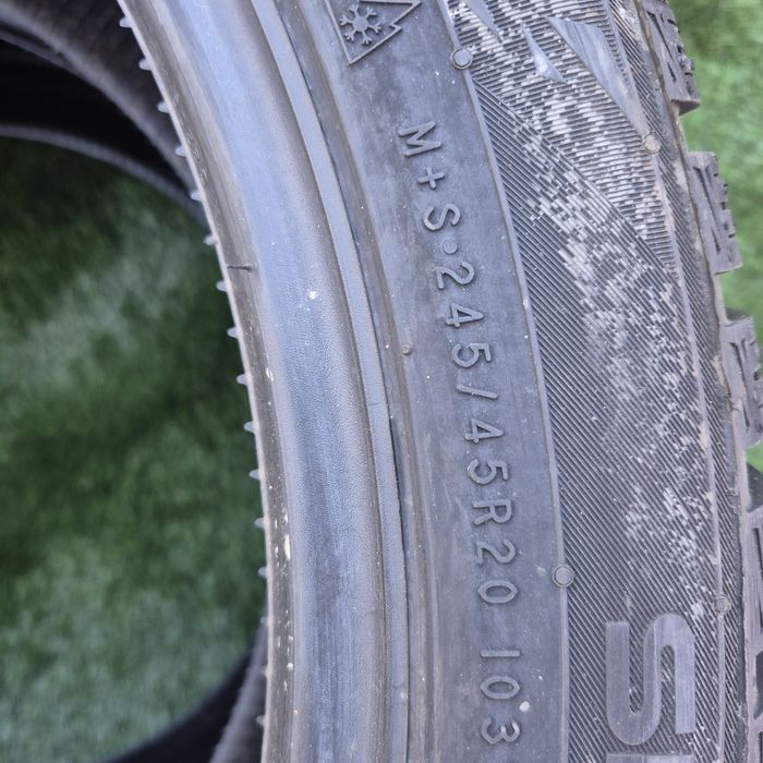 245 45 20 Nokian Anvelope noi m+s
