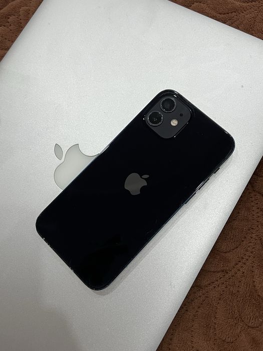 Iphone 12 midnight blue